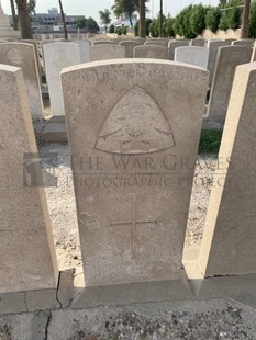 BAGHDAD (NORTH GATE) WAR CEMETERY - MUNNS, ROBERT HENRY